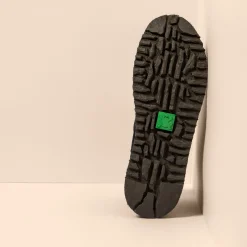 5632 Felsen|El Naturalista Sale