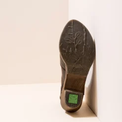 5492 Sylvan|El Naturalista Best