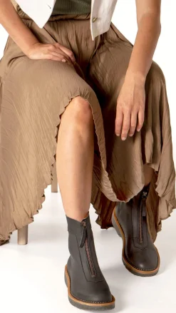 5581 Volcano|El Naturalista Cheap